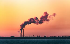 Lire la suite à propos de l’article [Des entreprises de l’énergie fossile demandent la condamnation de certains Etats européens en raison de leurs politiques climatiques]